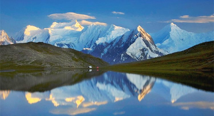 trek to rush lake Rush Peak Expedition in Summer 2023